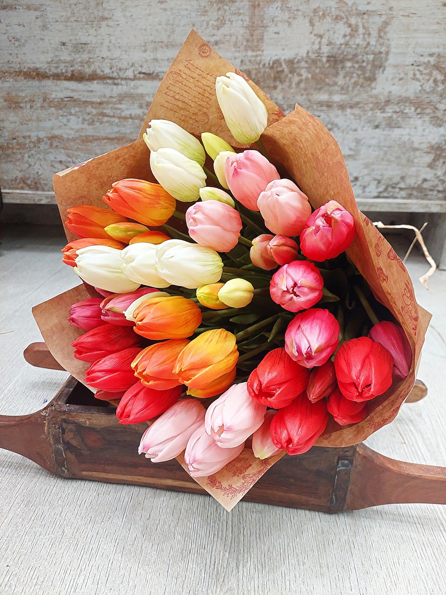 TULIPANES ARTIFICIALES