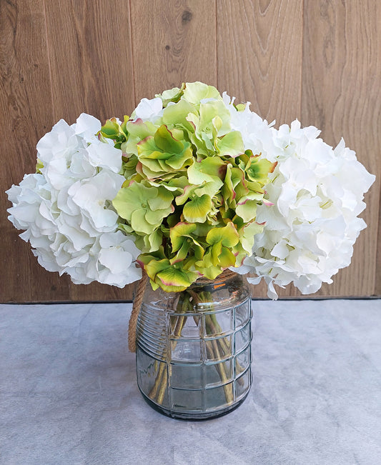 RAMO HORTENSIAS ARTIFICIALES BLANCO Y VERDE